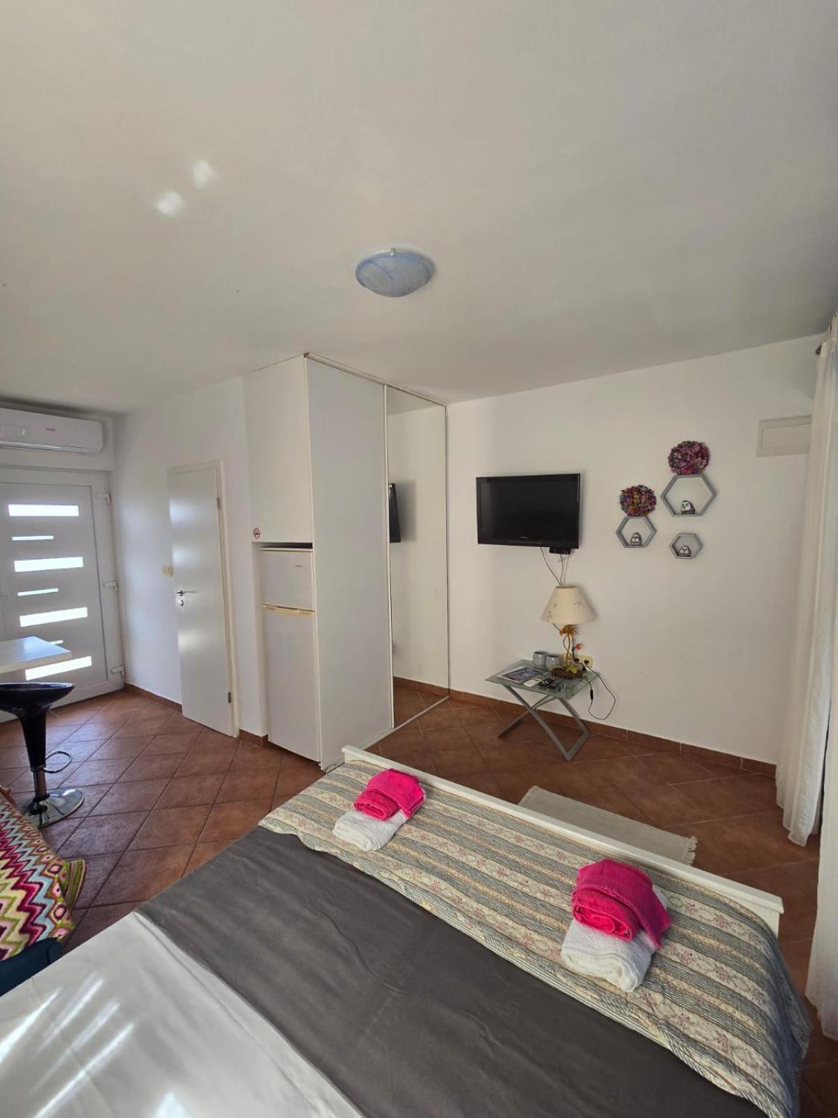 Sukosan Studio Apartman 外观 照片